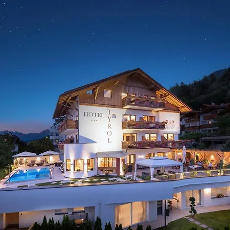 Hotel Tyrol-3