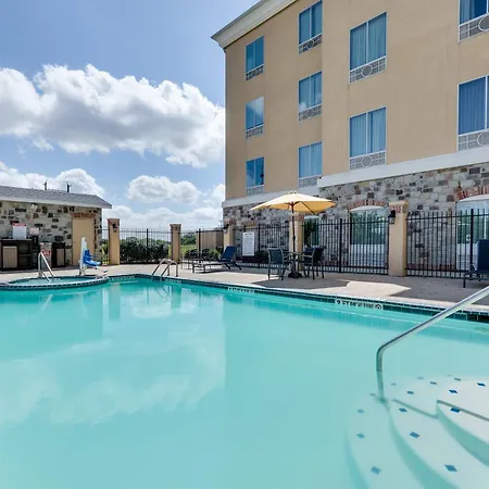 Holiday Inn Express & Suites San Antonio - Brooks City Base By Ihg-2