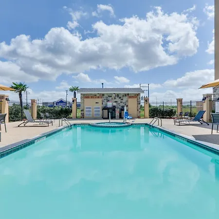 Holiday Inn Express & Suites San Antonio - Brooks City Base By Ihg-3