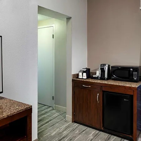 Hilton Garden Inn Omaha Downtown-Old Market Area-3