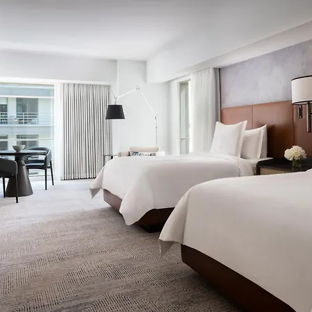 Four Seasons Hotel Seattle-2