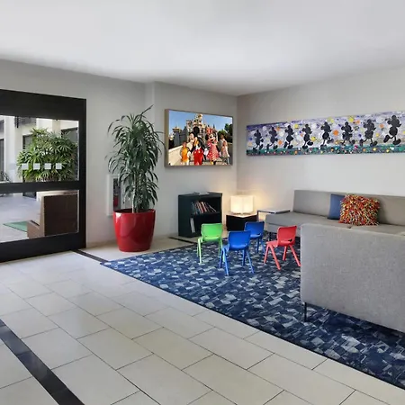 Holiday Inn Hotel & Suites Anaheim By Ihg-3