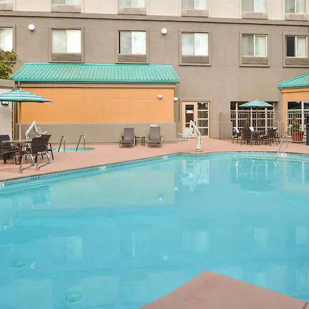 Holiday Inn Express & Suites Elk Grove Central - Hwy 99 By Ihg-2