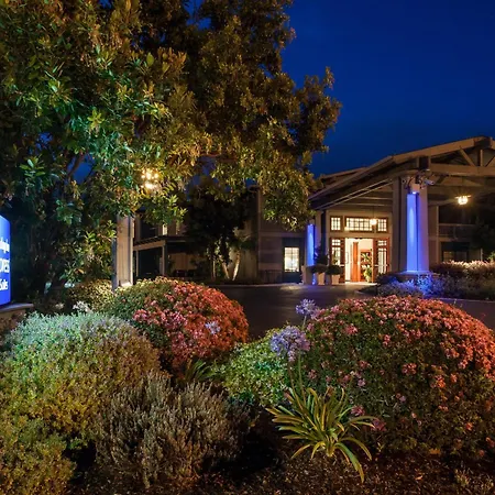 Holiday Inn Express & Suites Carpinteria By Ihg-2