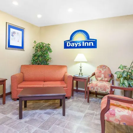 Days Inn By Wyndham Maumee/Toledo-3