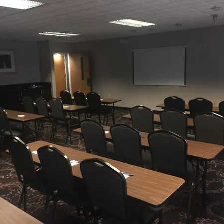 Holiday Inn Express Hotel & Suites Laurinburg By Ihg-3