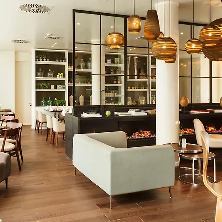 Holiday Inn Dresden - Am Zwinger, an IHG Hotel-2