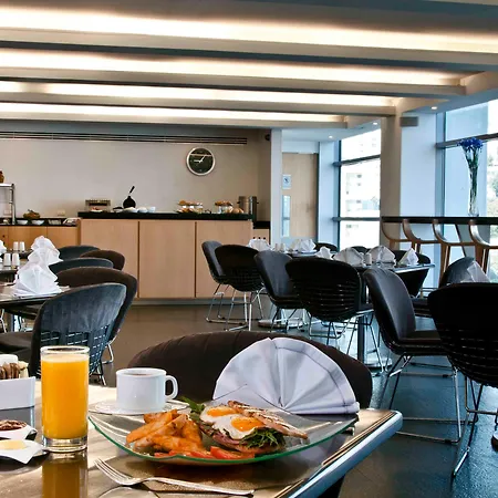 Stadia Suites Mexico City Santa Fe-3