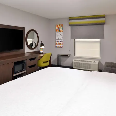 Hampton Inn Laporte-2
