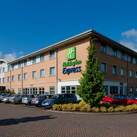 Holiday Inn Express East Midlands Airport By Ihg-3