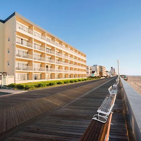 Howard Johnson By Wyndham Ocean City Oceanfront-3