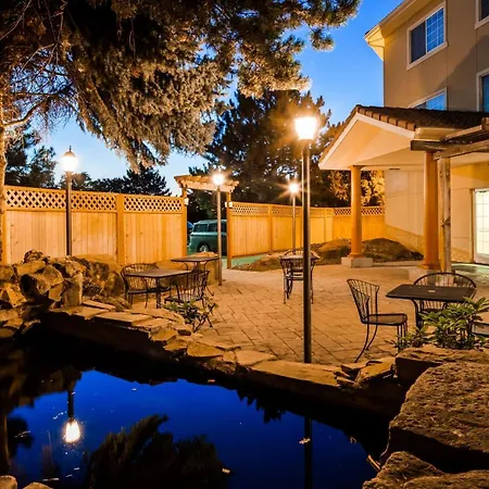 Best Western Plus Caldwell Inn & Suites-3