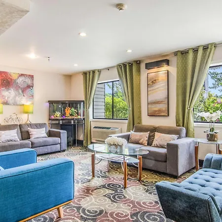 Guesthouse Inn & Suites Poulsbo-2