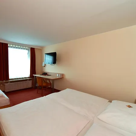 Hotel ADRIA München-2