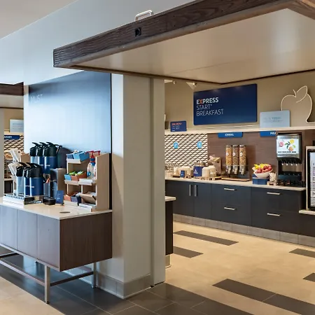 Holiday Inn Express & Suites - Saskatoon East - University By Ihg-3