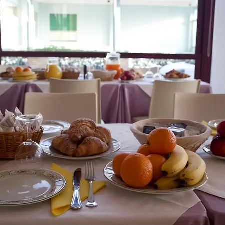 Hotel Spiaggia Villa Paola-2