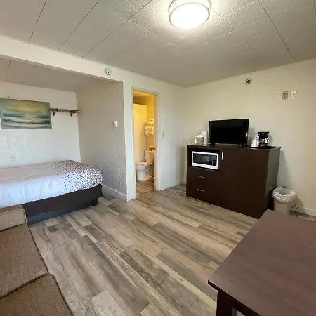 Holiday Motel-2