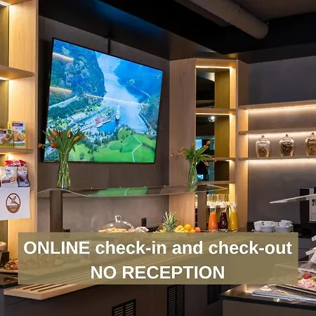 6532 Smart Hotel - Self Check-In-3