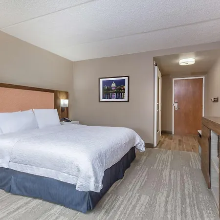 Hampton Inn Harrisburg-East/Hershey-2