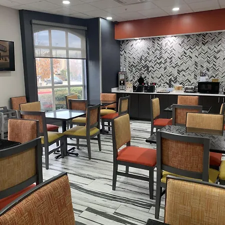 La Quinta By Wyndham Okc North - Quail Springs-3