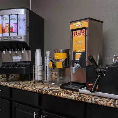 Quality Inn & Suites Lexington South-2