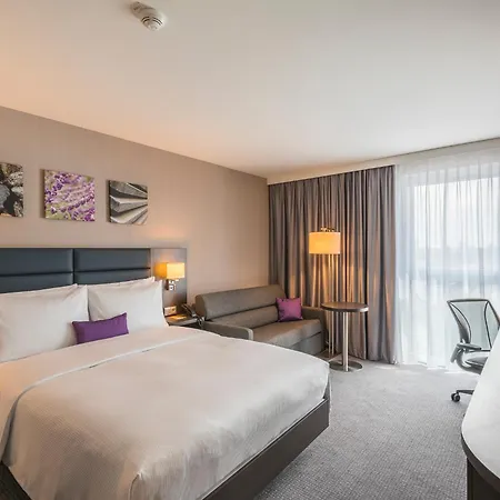 Hilton Garden Inn Frankfurt City Centre-3