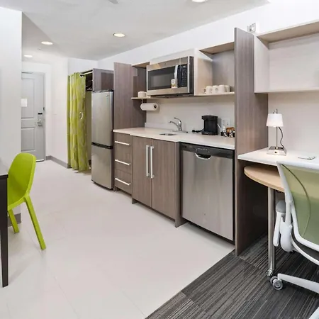 Home2 Suites By Hilton Newark Airport-3