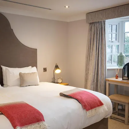 Rowton Hall Hotel And Spa-3