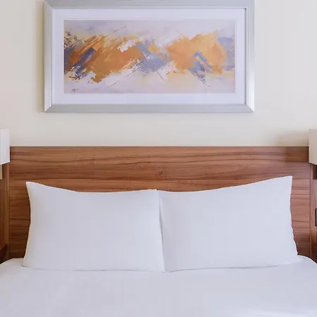 Holiday Inn Leeds Brighouse By Ihg-2
