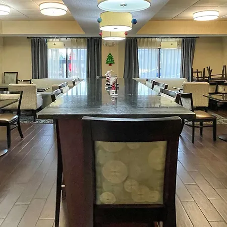 Comfort Inn Darien - North Brunswick-3