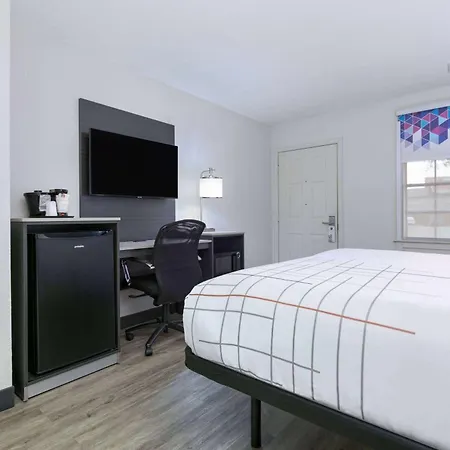 La Quinta Inn By Wyndham Dallas Uptown-3