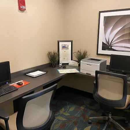 Candlewood Suites Bismarck-3