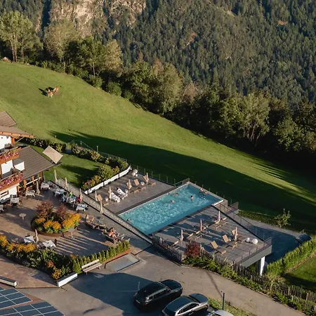 Panoramahotel Huberhof-2