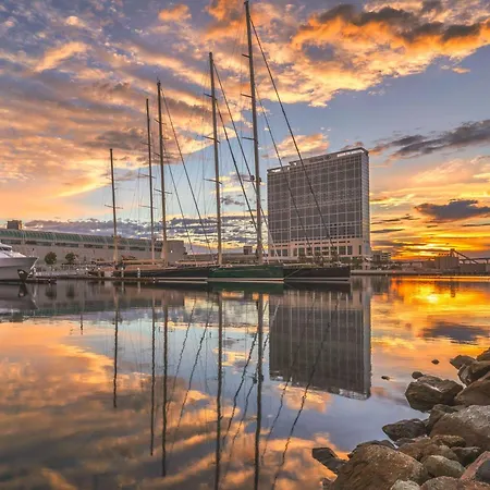Hilton San Diego Bayfront-3