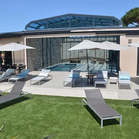 Domaine Villas Mandarine Private Pools & Spa-2