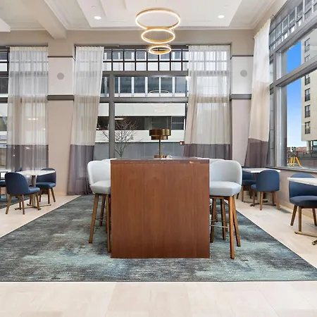Hampton Inn Kansas City - Downtown Financial District-3