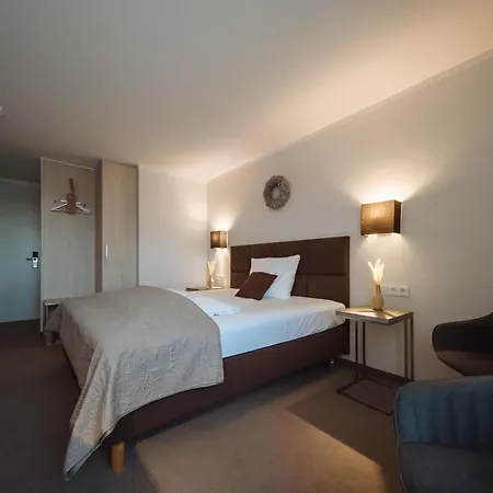 Landhotel Potsdam-3