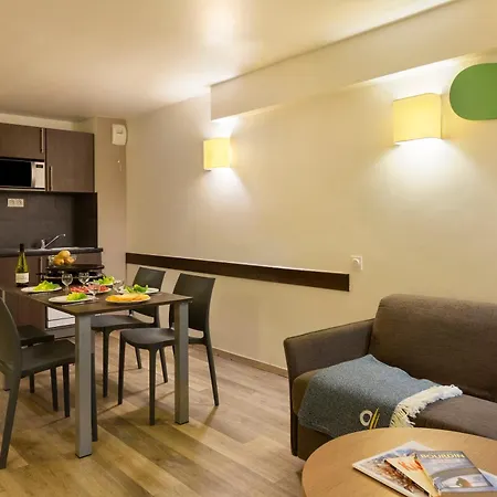 SOWELL RESIDENCES Pierre Blanche-3