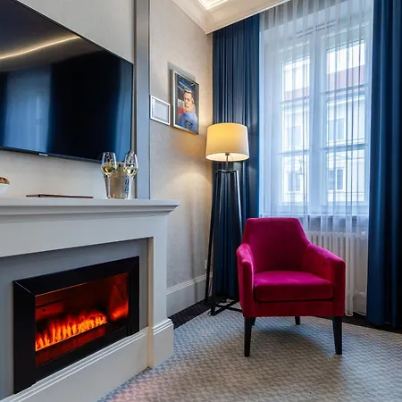 Hotel Teatro Boutique Old Town - Destigo Hotels-2