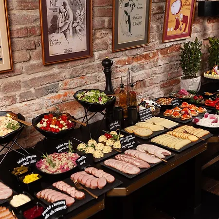 Hotel Teatro Boutique Old Town - Destigo Hotels-3