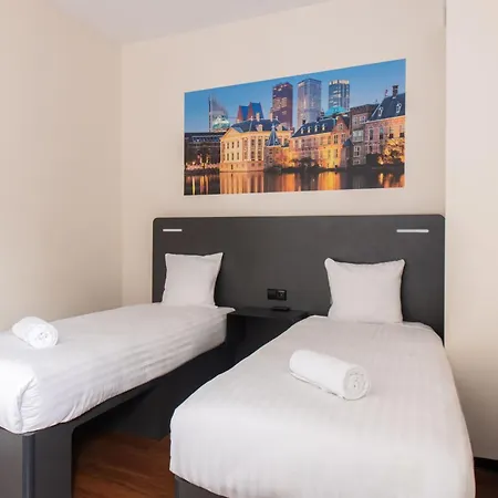 Easyhotel The Hague City Centre-3