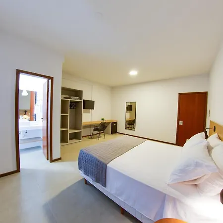 Flipper Hotel-2