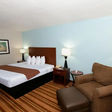 Rock Island Inn & Suites Marshalltown-3