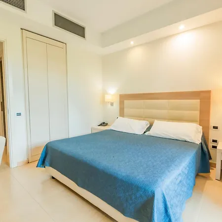 Prince Franklyn Hotel-3