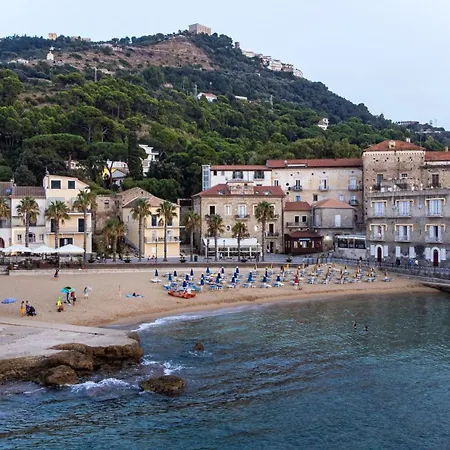 Prince Franklyn Hotel-2