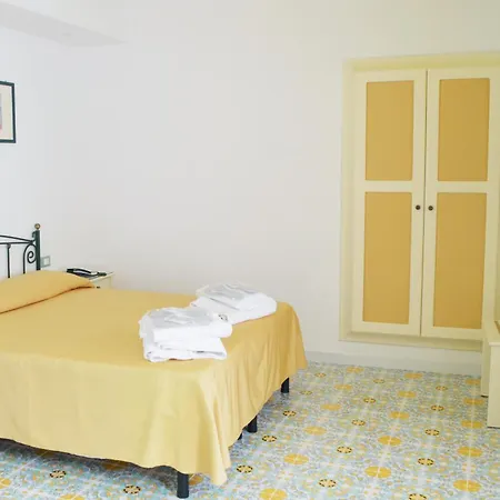 Hotel Villa Bianca-3