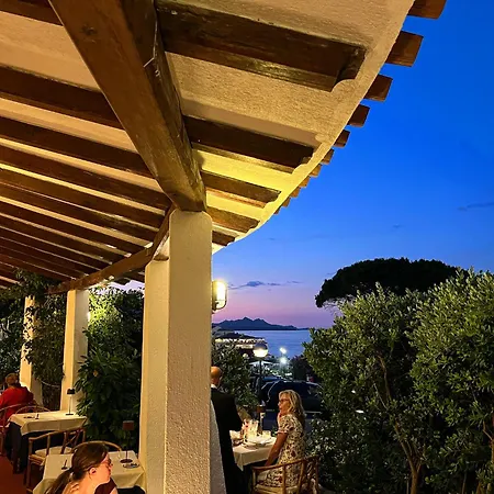 Hotel Punta Est-3