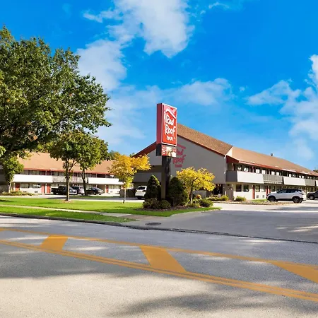 Red Roof Inn Cleveland - Westlake-2