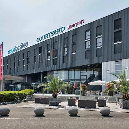 Courtyard By Marriott Basel-2