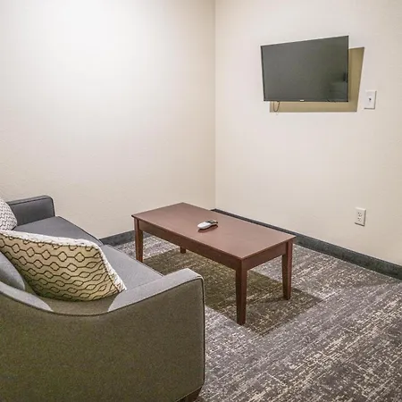 Cobblestone Hotel & Suites - Lamar-2